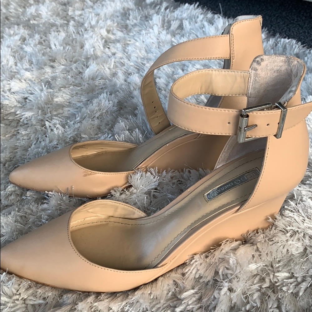 BCBG heels